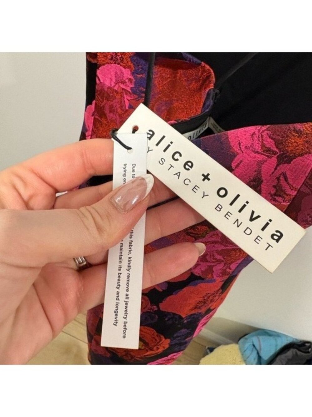 Alice + Olivia Tayla floral-print jacquard mini dress. - Picture 9 of 15
